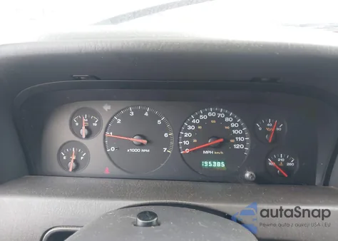 2001 Jeep Grand Cherokee Laredo from USA, damaged, VIN 1J4GW48S51C619522